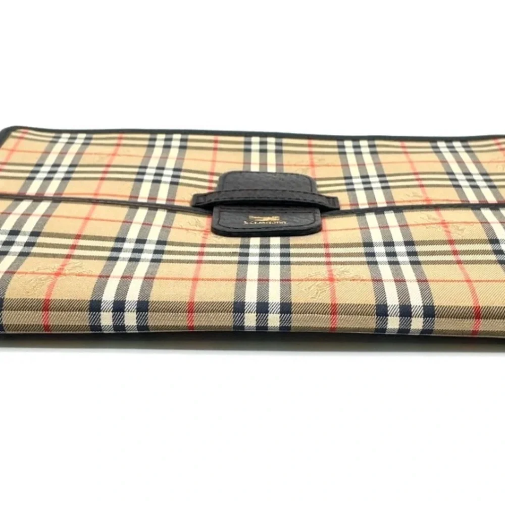 Auth Burberry Nova Check Shadow Horse Canvas Beige Clutch bag